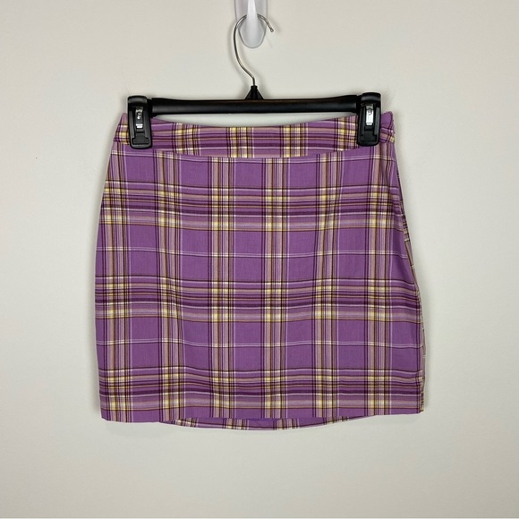 Superdown Dione Blazer Skirt Set in Purple - Picture 6 of 12